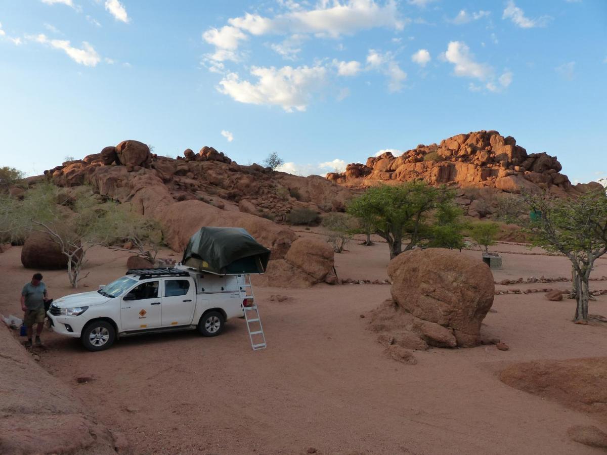 Ozohere Campsite And Himba Village Uis Εξωτερικό φωτογραφία