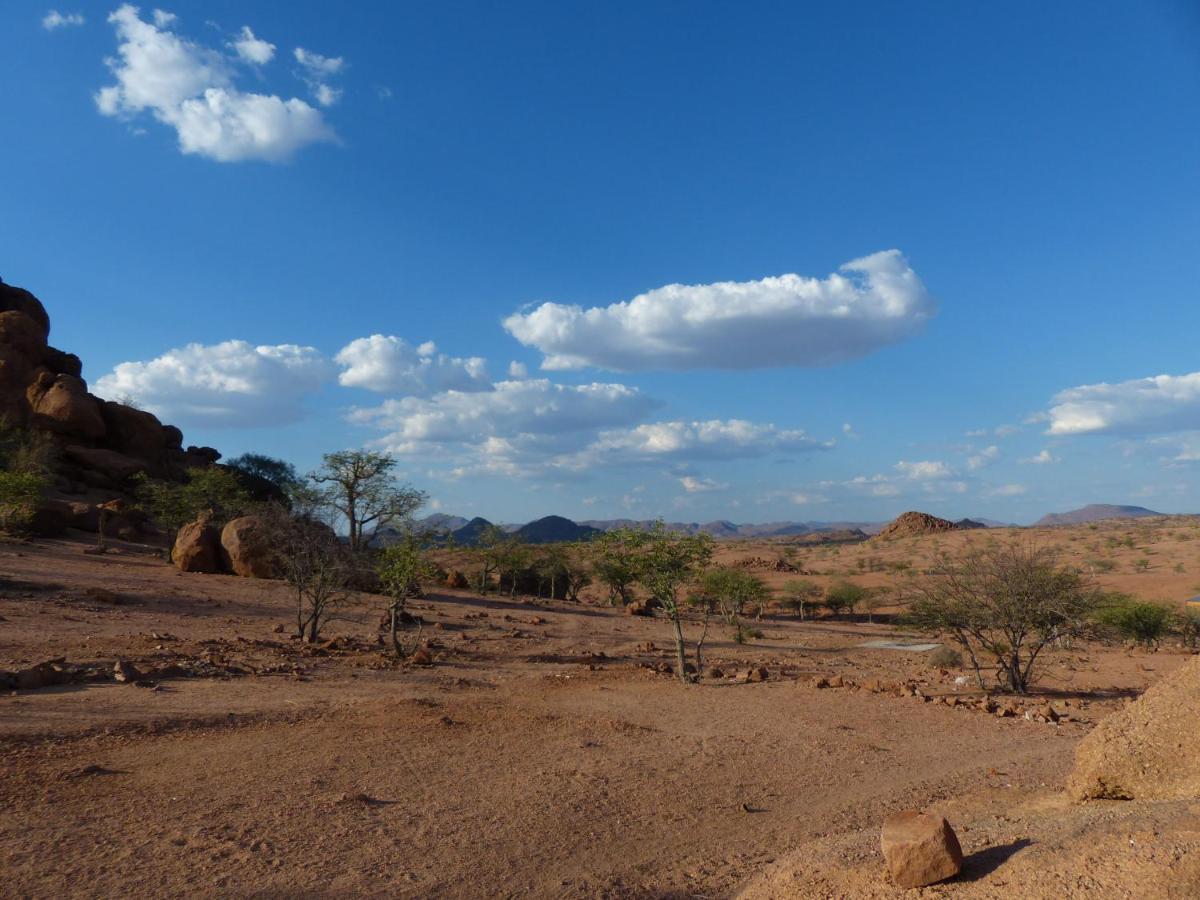 Ozohere Campsite And Himba Village Uis Εξωτερικό φωτογραφία